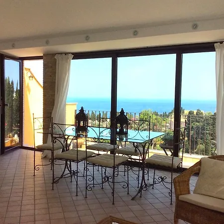 Willa Matis Taormina